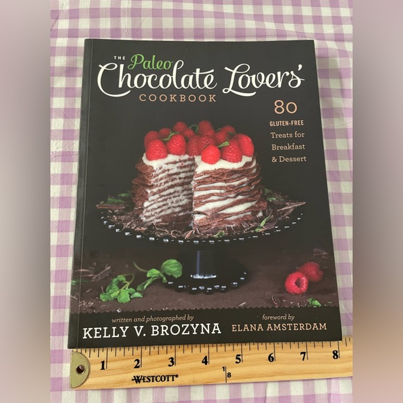 The Paleo Chocolate Lovers' Cookbook: Gluten-Free - Picture 2 of 4